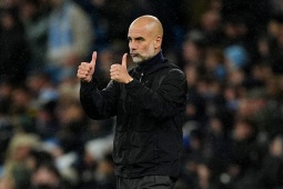 Bảng xếp hạng Ngoại hạng Anh: Man City còn kém Arsenal 2 điểm, tình tiết hiệu số đáng chú ý