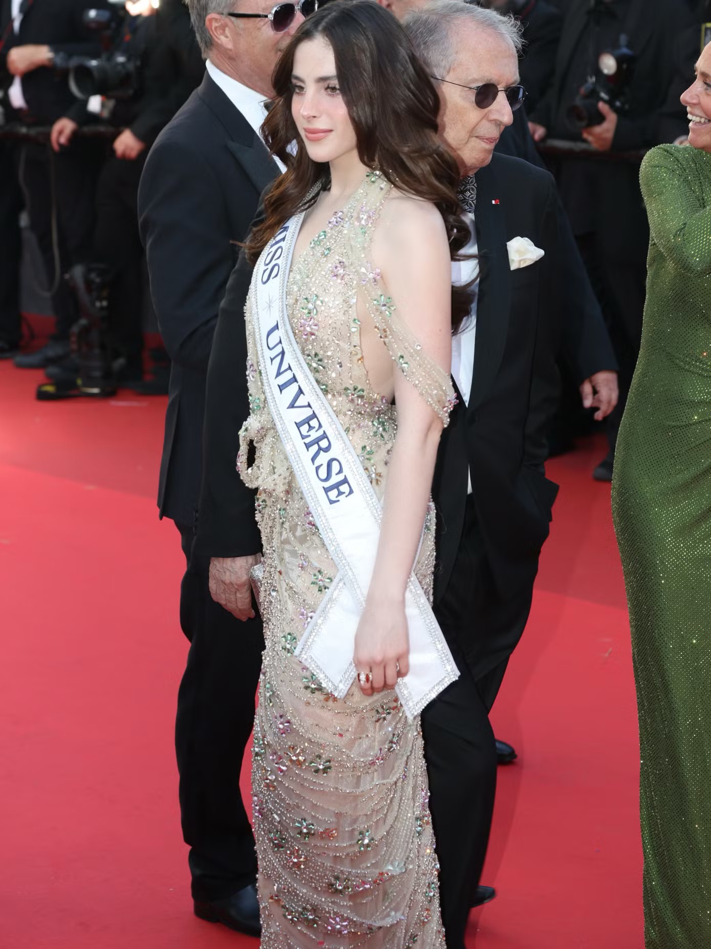 Fatima Bosch trên thảm đỏ Cannes.
