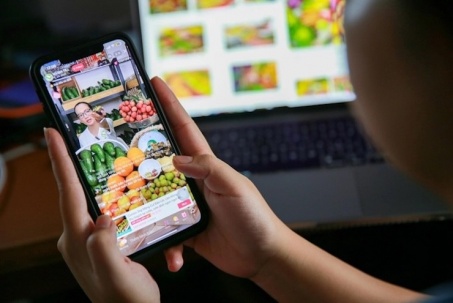 "Bùng nổ" livestream bán trái cây: Có phiên bán được 10 tấn sầu riêng sau 48 giờ