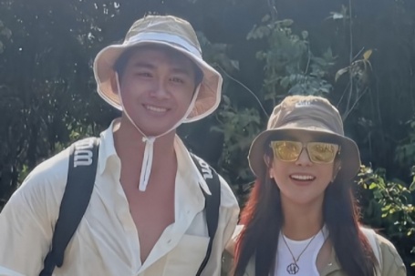 Ảnh sao 14/5: Diệp Lâm Anh trekking với bạn trai kém 11 tuổi