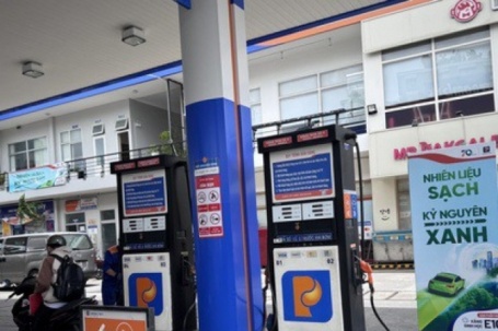 Hàng loạt cây xăng tại TPHCM sắp ngừng bán xăng khoáng RON95