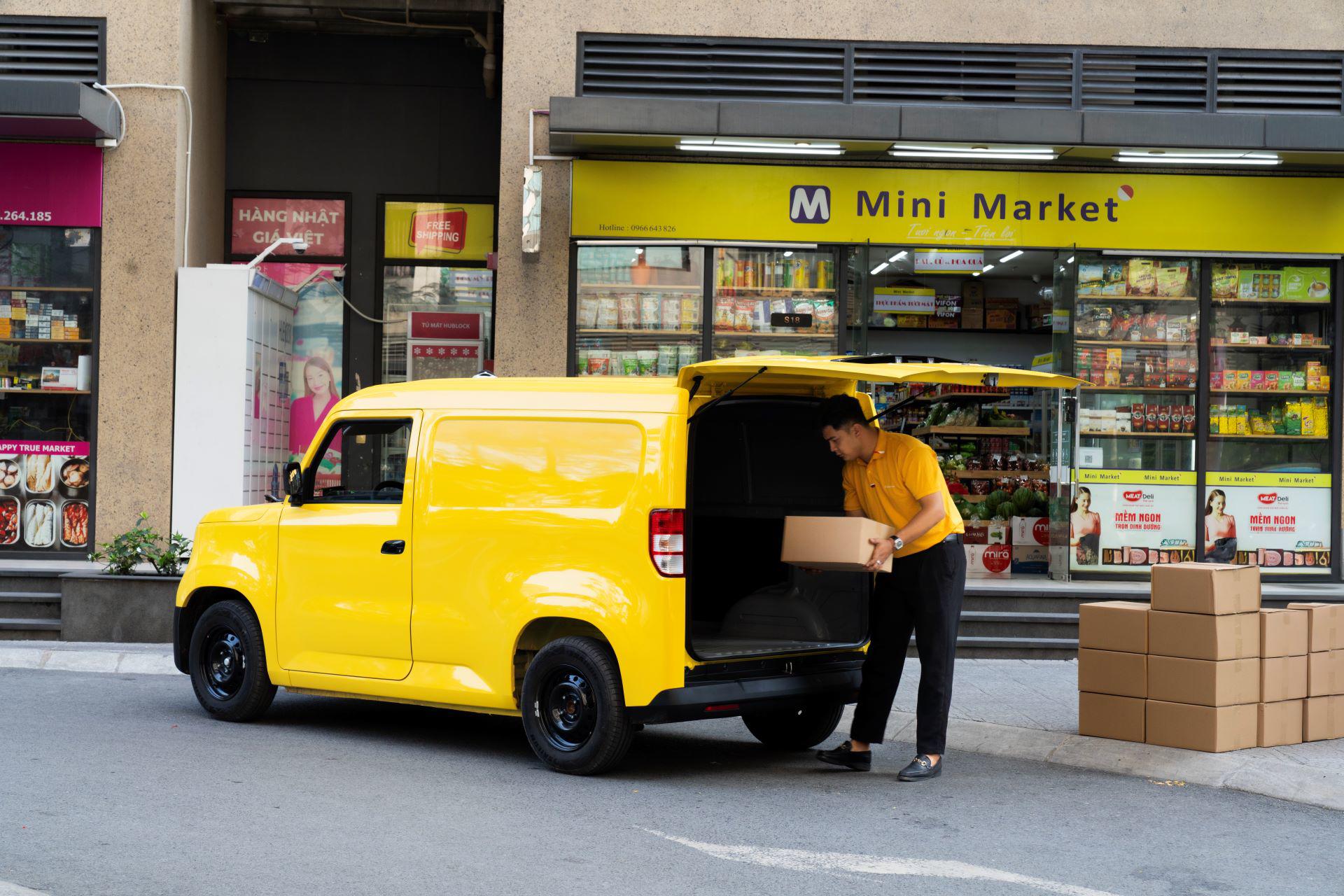 Bán hàng lưu động chưa bao giờ dễ dàng thế với VinFast EC Van - 1