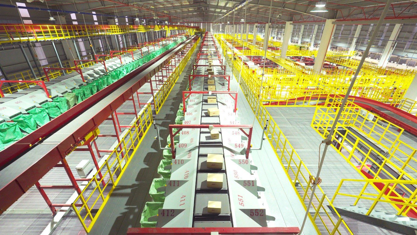 J&amp;T Express đẩy mạnh chuẩn hóa vận hành và tối ưu công nghệ logistics