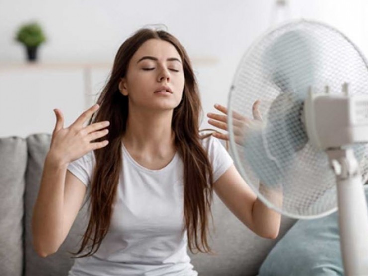 6 vị trí đặt quạt “phản tác dụng“ khiến căn phòng càng thêm nóng
