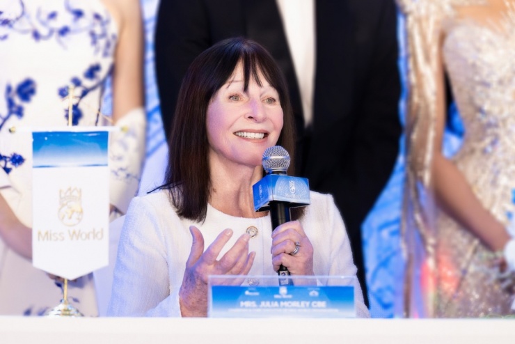 Dàn mỹ nhân đọ phong cách cùng Miss World Opal Suchata - 11