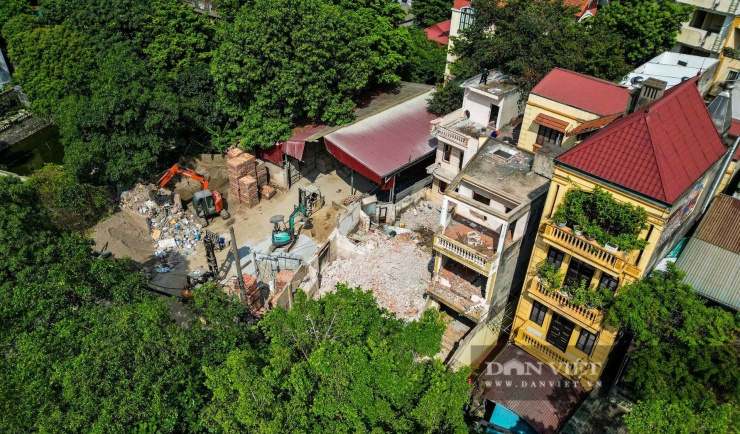 Người dân cho biết họ không khỏi tiếc nuối khi phải rời nơi ở gắn bó hàng chục năm cùng những người hàng xóm quen thuộc.