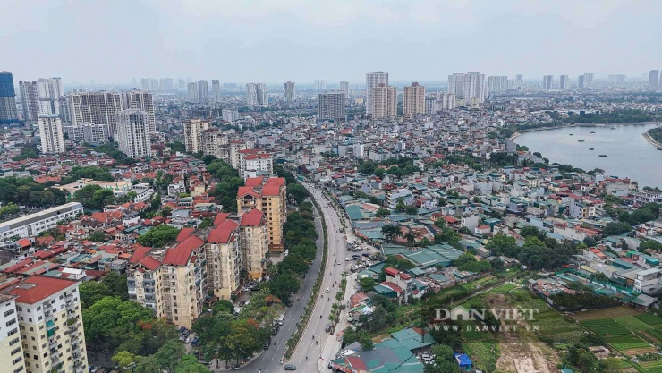 Trước đó, dự án đường Vành đai 2,5 đoạn Đầm Hồng - Quốc lộ 1A chính thức thông xe kỹ thuật giúp người dân đi lại thuận lợi, giảm ùn tắc.