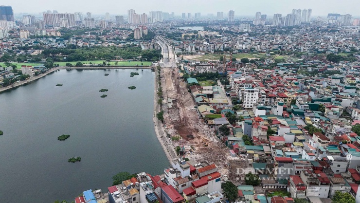 Hiện đoạn Đầm Hồng - Nguyễn Trãi đã được phá dỡ, san gạt để phục vụ thi công. Song mặt bằng đoạn qua địa bàn phường Khương Đình vẫn còn nhiều nhà dân, chưa được tháo dỡ.
