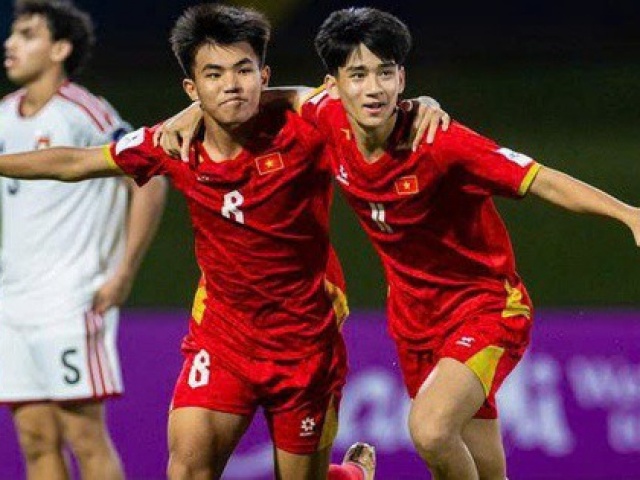 Ngạc nhiên đến thú vị với U17 Việt Nam