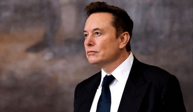 Sau khi Musk trở thành người giàu nhất thế giới, anh đã đến Đại học Thanh Hoa để phát biểu.Khi được hỏi hỏi anh làm sao để thành công được như hiện tại? Câu trả lời của Musk rất đơn giản: "Bởi vì tôi đọc rất nhiều".