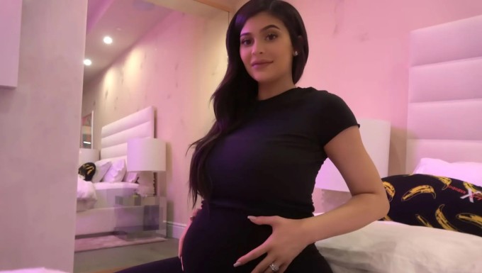 Kylie Jenner khi mang thai con đầu lòng. Ảnh: Instagram