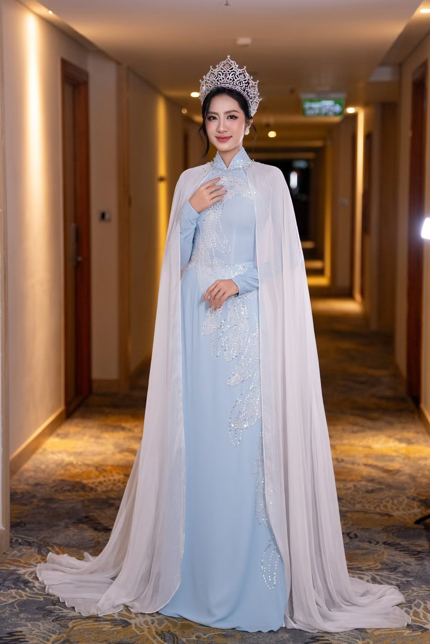 Bên cạnh việc tích cực thay đổi hình ảnh để tạo dấu ấn trong lòng công chúng, Trúc Linh dành sự quan tâm lớn cho việc học.