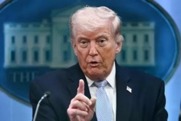 Tổng thống Trump khẳng định Mỹ không cần mở eo biển Hormuz, quyết thu hồi ‘bụi hạt nhân’ của Iran