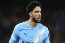 Tin mới nhất bóng đá trưa 15/5: Man City hét giá Marmoush 70 triệu euro