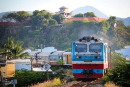 Từ 15/5, có thể đổi, trả vé tàu trực tuyến mà không cần ra ga