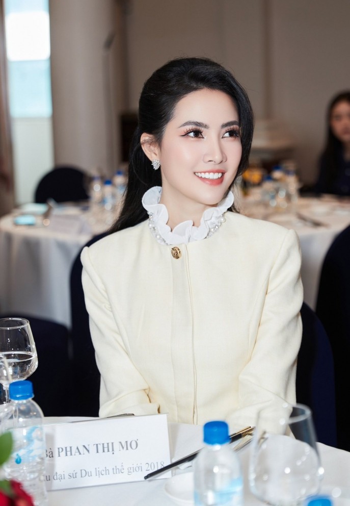Hoa hậu Phan Thị Mơ tuổi 36 vẫn còn độc thân, tự tin sắc vóc 'vạn người mê' - 4