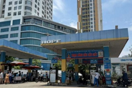 "Khai tử" xăng khoáng RON95 từ tháng 1/6, Bộ Công Thương nói triển khai xăng E10 đã chậm so với thế giới