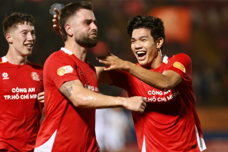 Trực tiếp bóng đá Công an TPHCM - Đà Nẵng: Nguyên Hoàng nhận thẻ đỏ (V-League) (Hết giờ) - 3