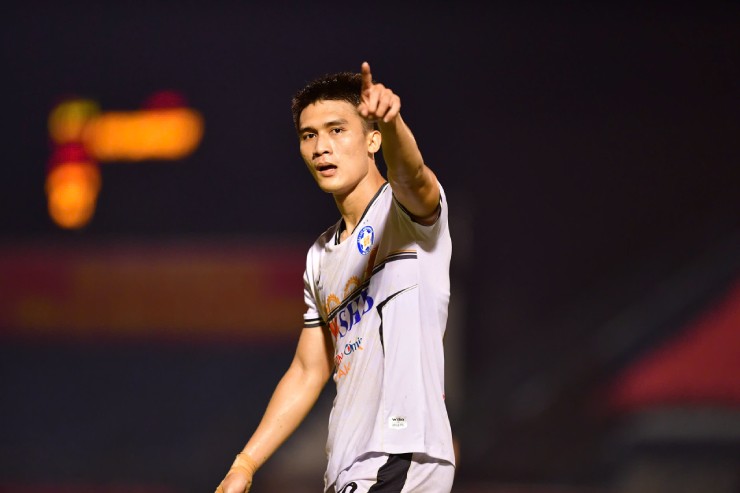 Trực tiếp bóng đá Công an TPHCM - Đà Nẵng: Nguyên Hoàng nhận thẻ đỏ (V-League) (Hết giờ) - 4