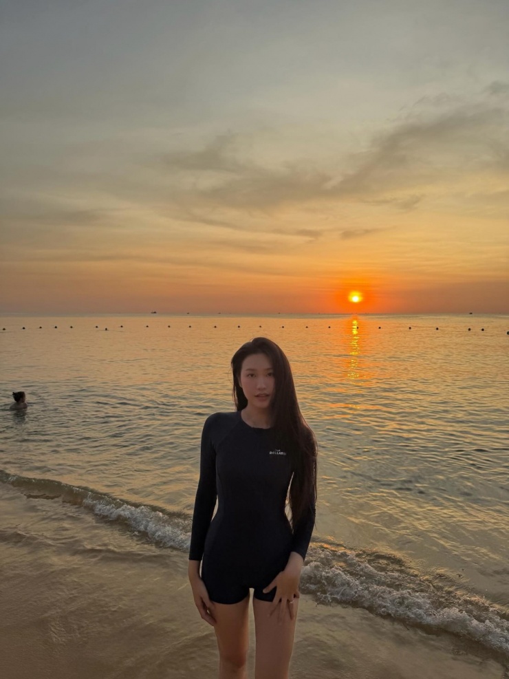 Doãn Hải My đổi gu khoe vòng một sau nhiều năm làm 'nàng thơ' - 9