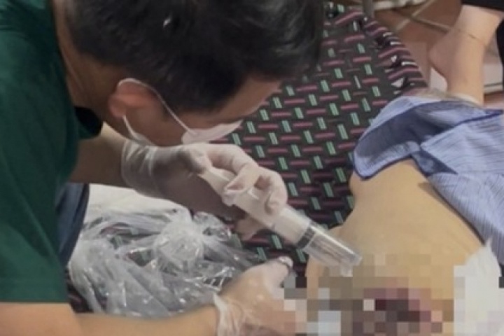 Xâm nhập cơ sở ‘CHUA BENH BANG NUOC’ trị ung thư