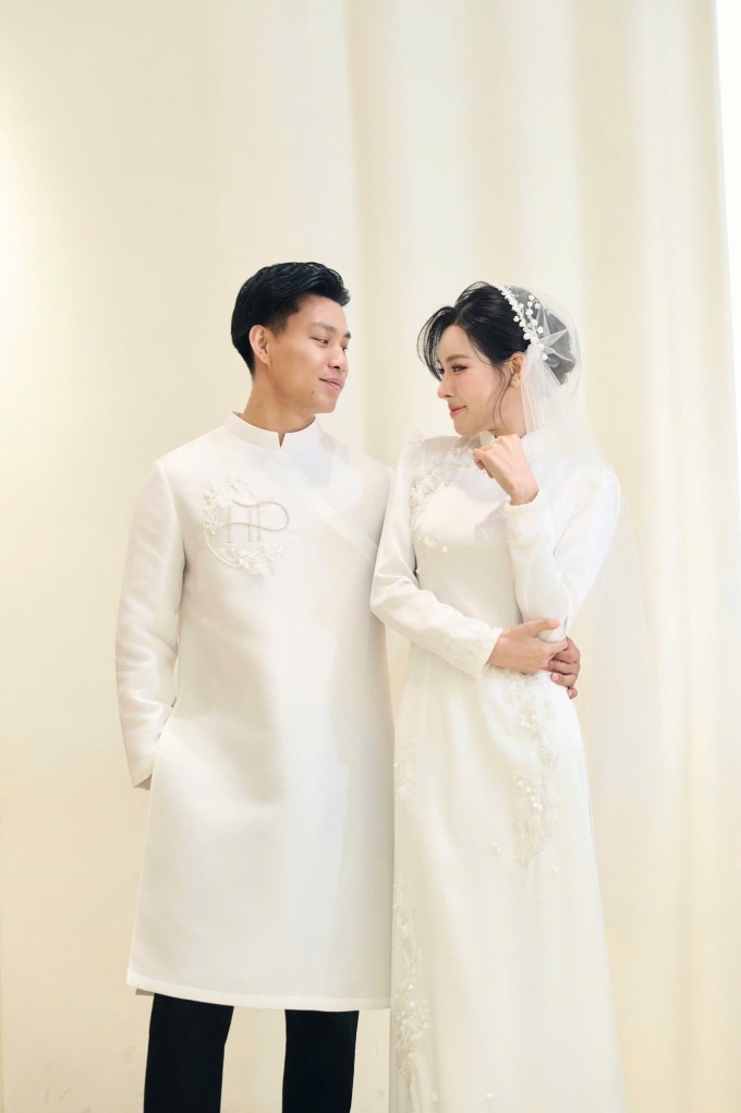 Ảnh sao 16/5: Hiền Thục khoe vẻ gợi cảm ở tuổi 45 - 3