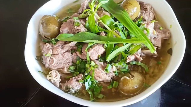 Vịt om sấu hỗ trợ tiêu hóa, thích hợp trong mùa hè.