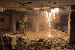 Israel dội bom tập kích thủ lĩnh cánh vũ trang Hamas