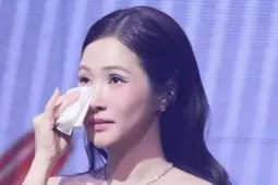 Khoảnh khắc gây sốt của Hương Tràm