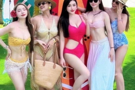 Hội bạn thân đình đám diện bikini cuốn hút trên bãi biển