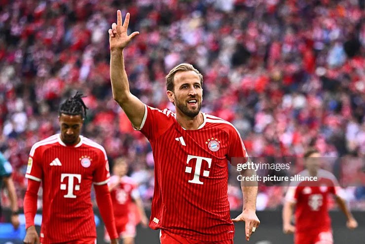Bayern Munich tỏ ra quá mạnh