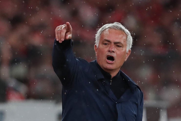 Mourinho chưa để&nbsp;lộ dấu hiệu trở lại Real Madrid