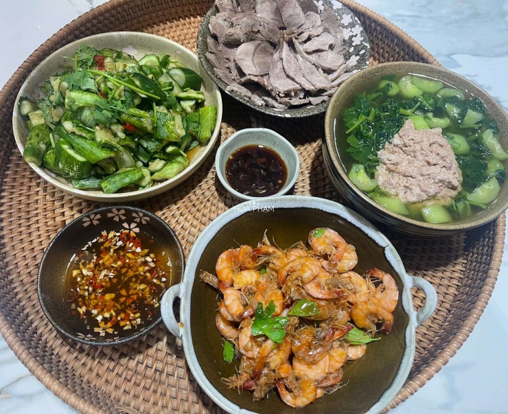Loại rau giàu nước, nhiều vitamin, làm đẹp da, thanh nhiệt, làm món này giòn mát, hợp cho bữa cơm ngày hè - 7