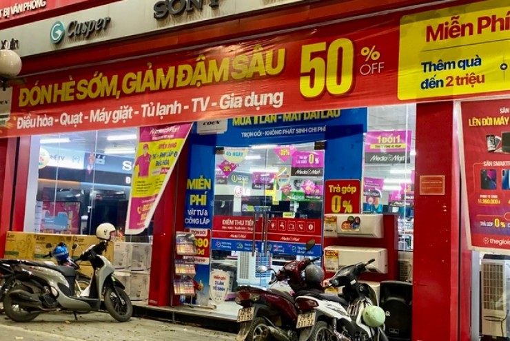 Hàng loạt siêu thị điện máy tung chương trình ưu đãi đặc biệt đối với các sản phẩm làm mát dịp hè 2026