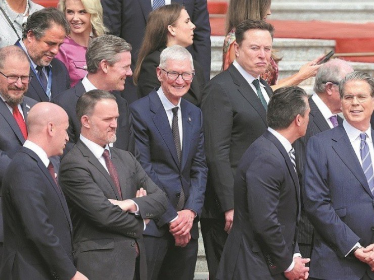 Elon Musk, Tim Cook cùng dàn CEO Mỹ tháp tùng ông Trump tới Trung Quốc làm gì?