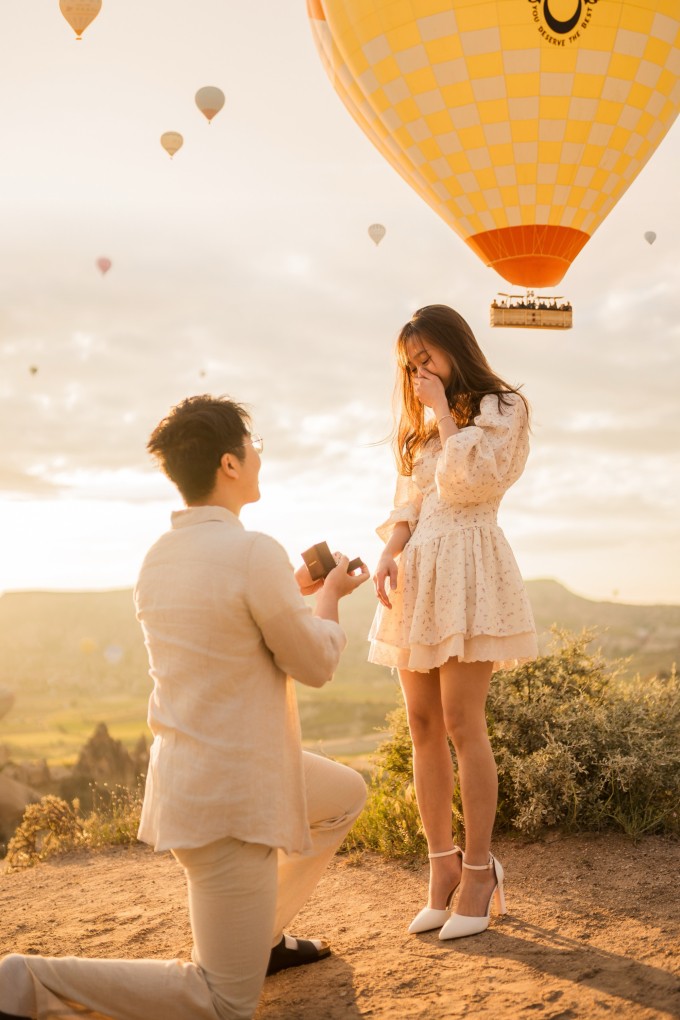 Philip cầu hôn Hậu tại Cappadocia, Thổ Nhĩ Kỳ vào tháng 5/2025. Ảnh: Nhân vật cung cấp