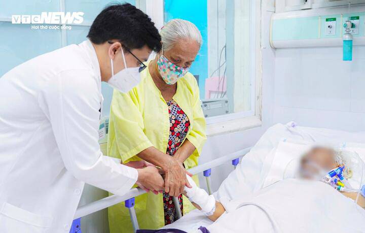 Ca bệnh hô hấp nặng điều trị tại Bệnh viện Nhân dân Gia Định.