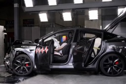 Tesla thử nghiệm túi khí được trang bị công nghệ AI