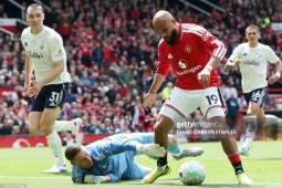 Trực tiếp bóng đá MU - Nottingham Forest: Đôi công hấp dẫn (Ngoại hạng Anh)