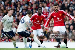 Trực tiếp bóng đá MU - Nottingham Forest: Fernandes có kiến tạo thứ 20, Gibbs-White lập công (Ngoại hạng Anh)