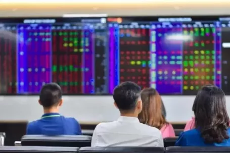 VN-Index tăng 8 tuần liên tiếp, chuyên gia nói gì về mốc 2.000 điểm?