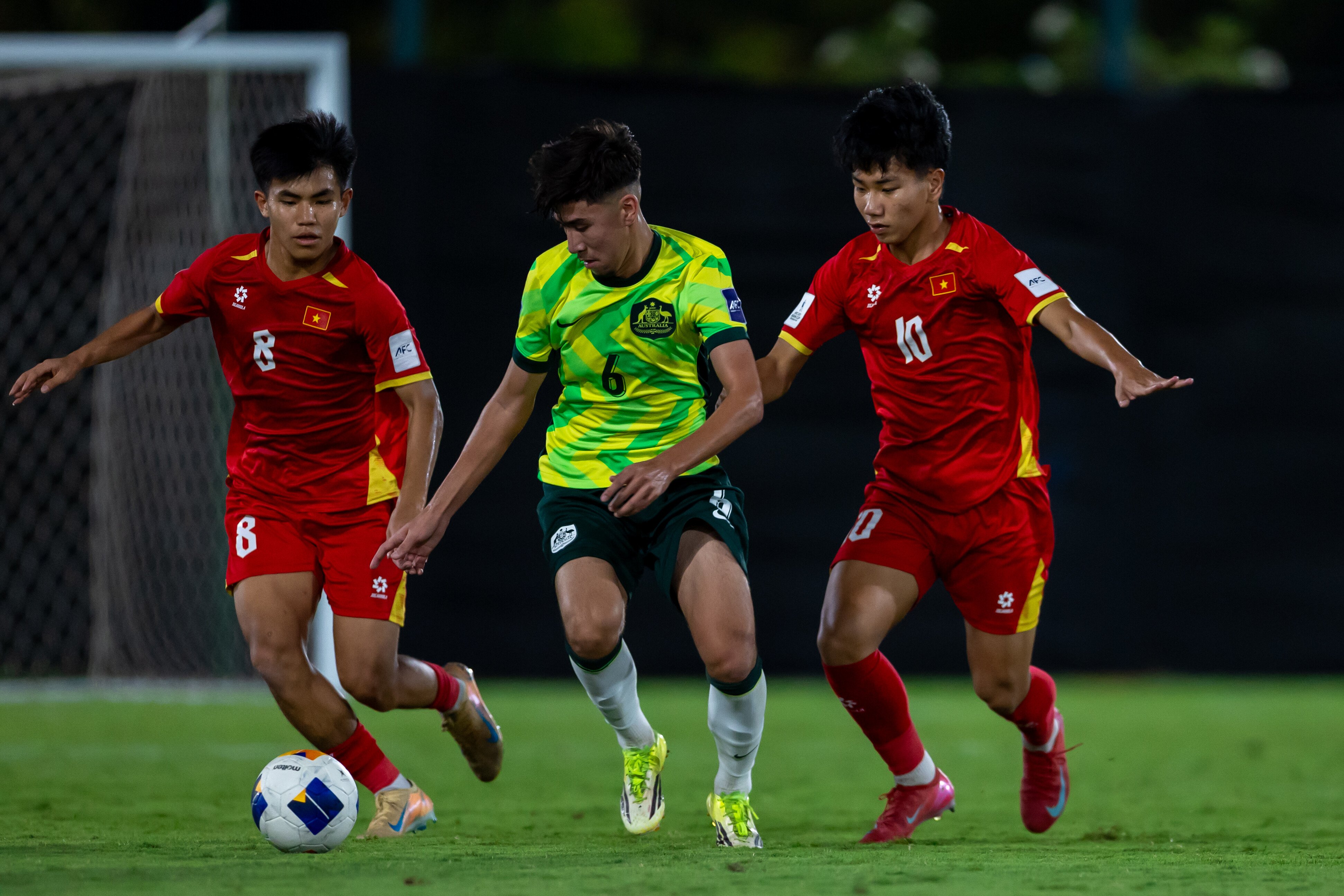 Trực tiếp bóng đá U17 Việt Nam - U17 Australia: Cứu thua trước vạch vôi phút 90 (Hết giờ) - 9