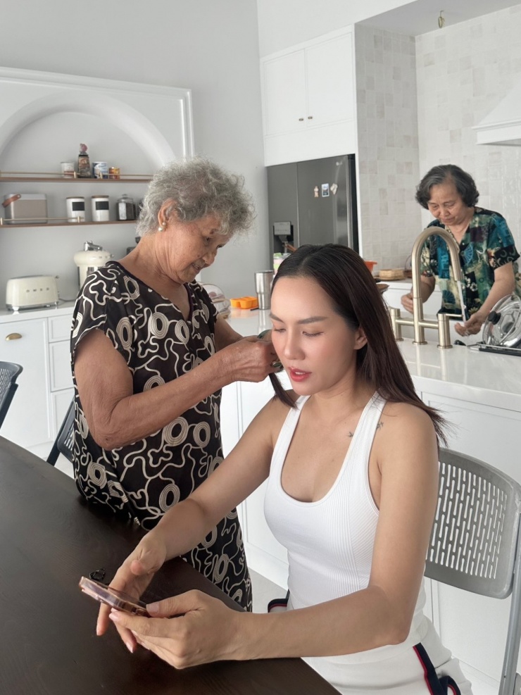 Ảnh sao 18/5: Ca sĩ Đình Bảo nhận bằng tiến sĩ ở Mỹ - 6