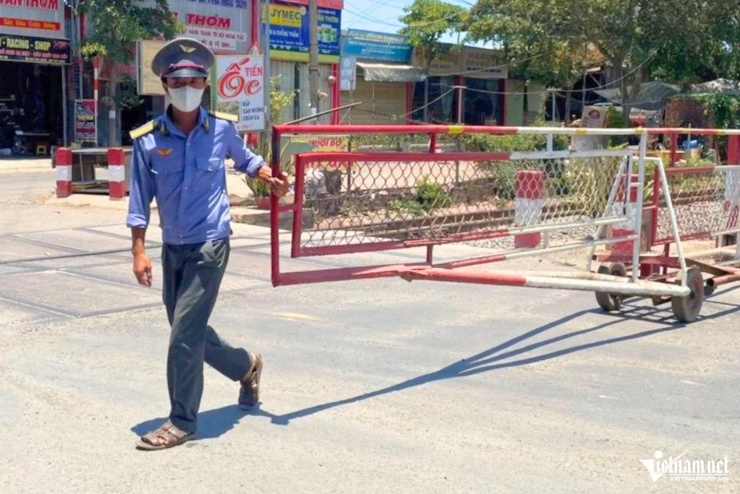Anh Trịnh Dũng trong một ca làm việc. Ảnh: Hoàng Anh