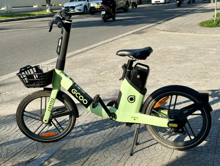 Xe đạp điện công cộng ở Huế: thời trang, công thái học - 1
