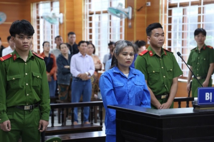 Bạo hành bé trai hơn 1 tuổi gây tử vong, bảo mẫu ở Quảng Ngãi lĩnh 20 năm tù