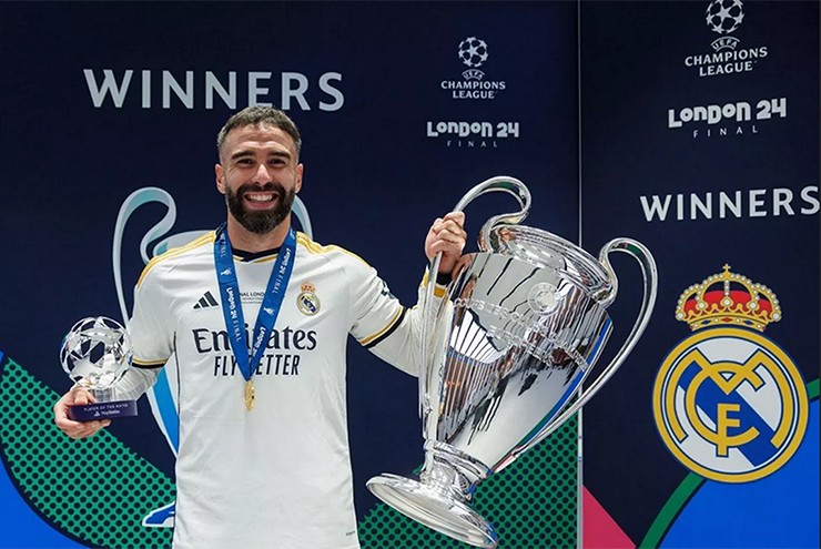 Real Madrid chia tay "trùm Cúp C1" Carvajal, bắt đầu đại cải tổ chờ Mourinho
