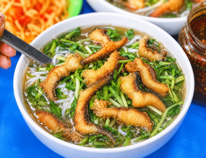 Bún cá rau cần là món ăn sáng tốt cho phụ nữ tuổi 40.