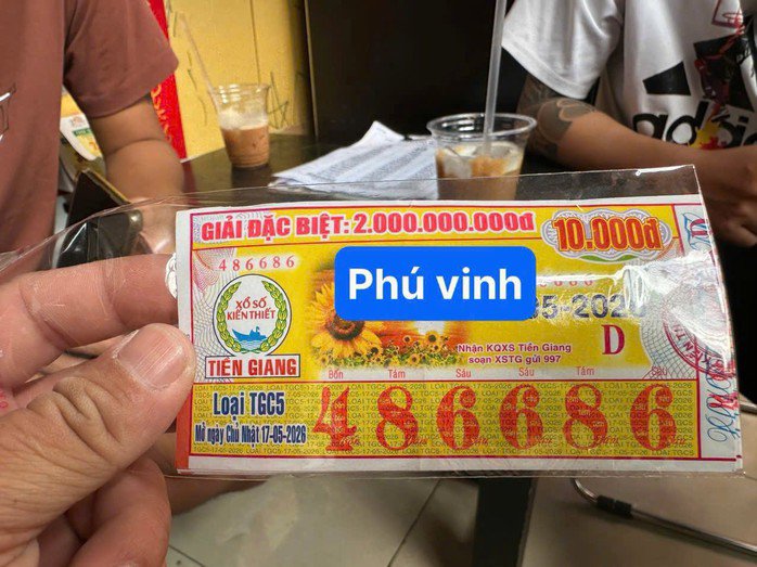 Giải độc đắc của vé số Tiền Giang trúng tại TPHCM 2 tuần liên tiếp. Ảnh: ĐLVS Phú Vinh