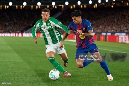 Video bóng đá Barcelona - Real Betis: Rượt đuổi 4 bàn, tri ân Lewandowski (La Liga)